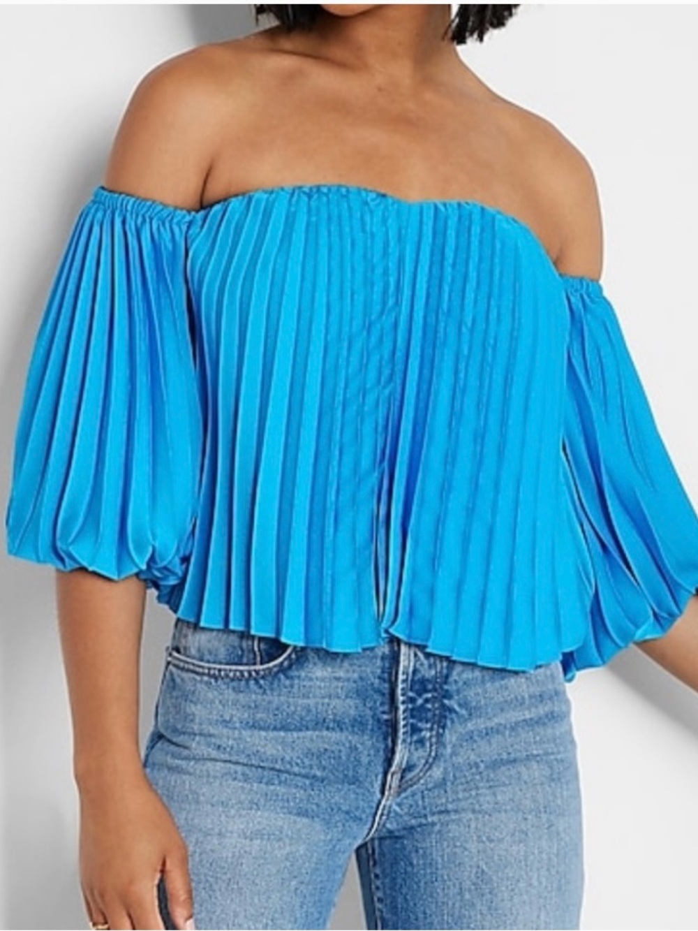 Express Pleated Off The Shoulder Balloon Sleeve Top in Blue Aster Size Large